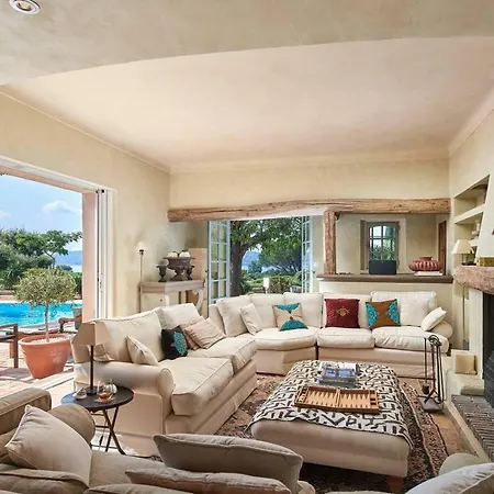 Les Mourlayes Villa *