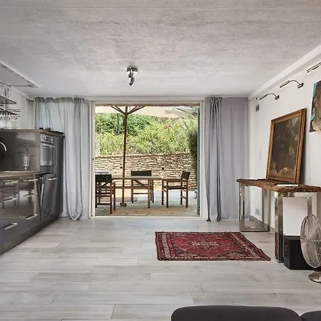 Les Mourlayes Villa